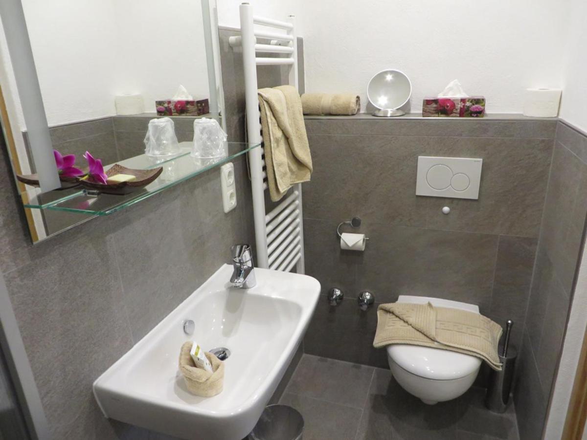 Landhof Angstl - Gaestezimmer Und Tagungsraum Höslwang Екстериор снимка
