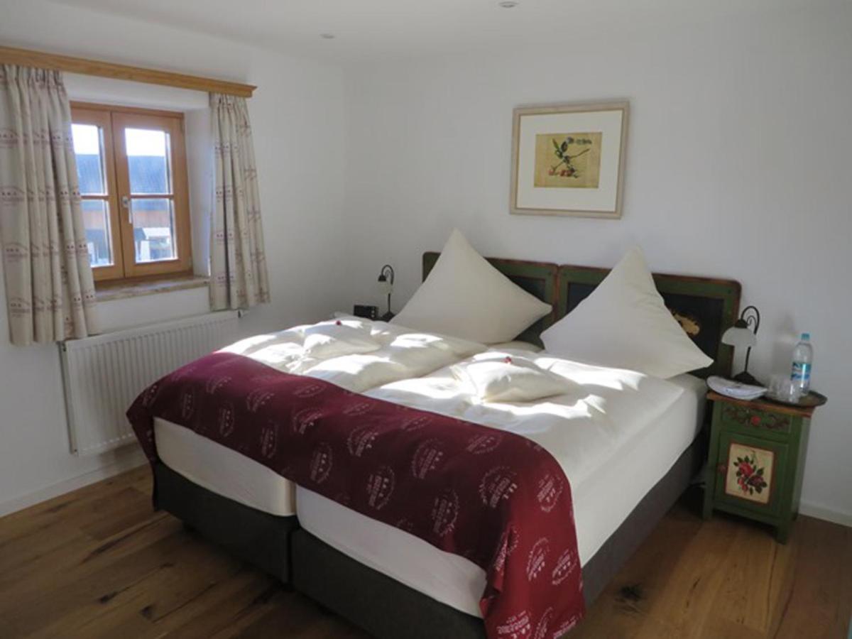 Landhof Angstl - Gaestezimmer Und Tagungsraum Höslwang Екстериор снимка